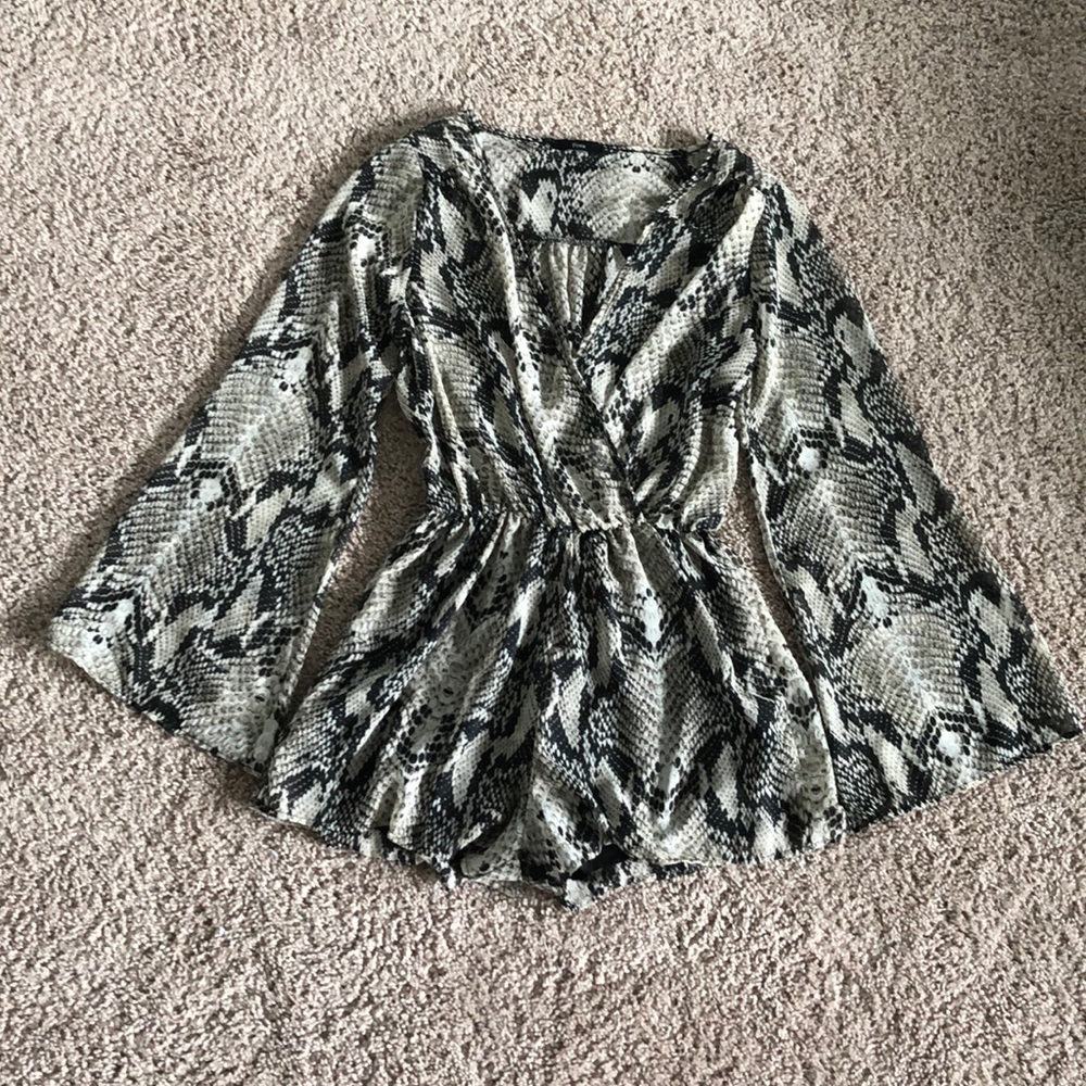Snake Print Romper with flare sleeves